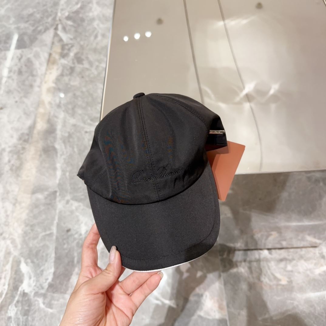 Loro Piana Caps